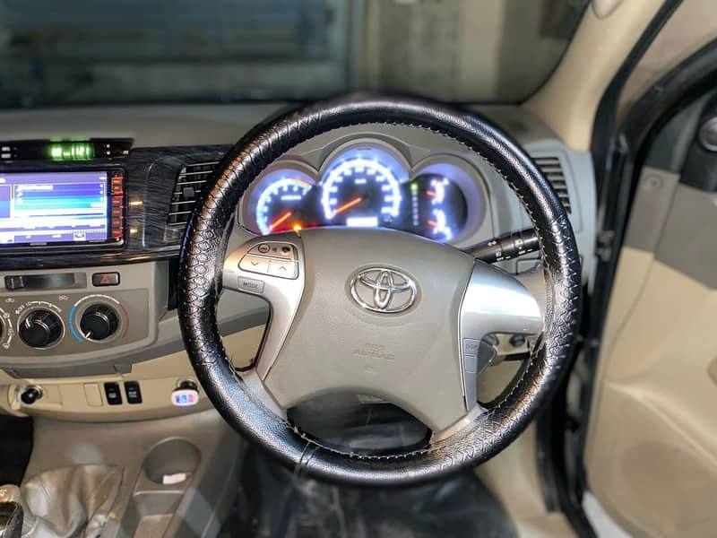 Toyota Fortuner V 2007 8