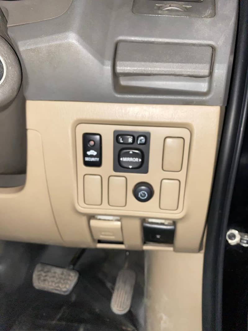Toyota Fortuner V 2007 17
