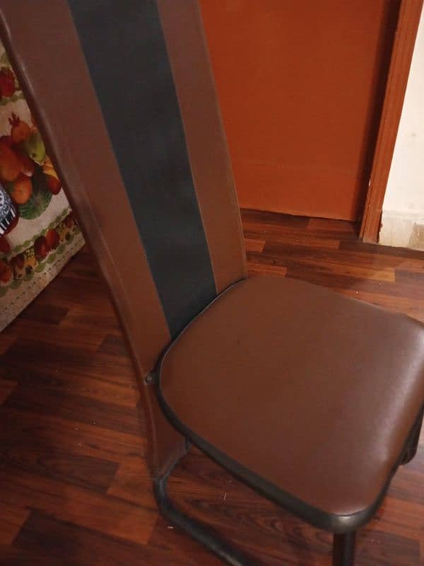 dining table with 5 chairs 1