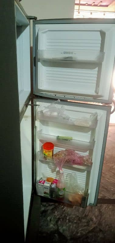dowlance fridge 5