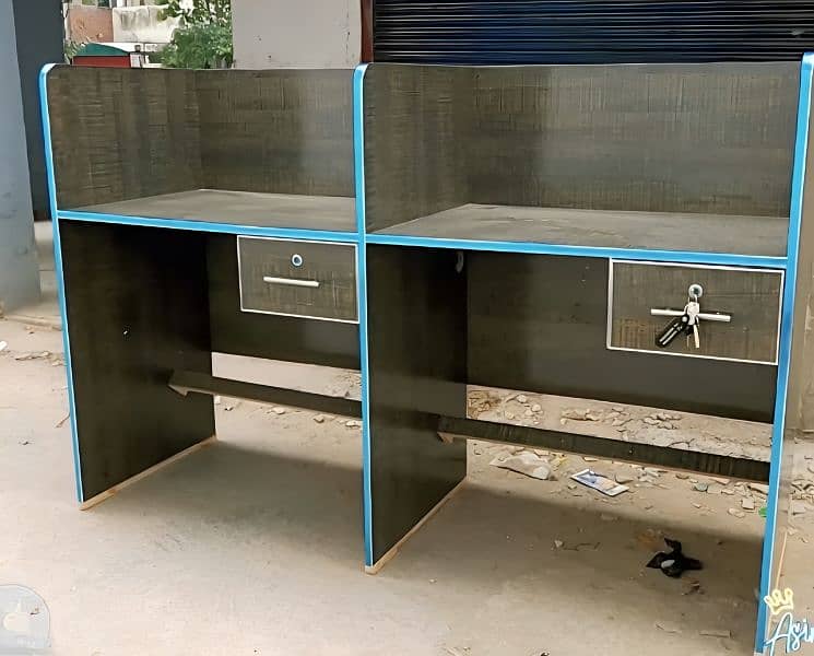 Best Quality Study Table Available 0