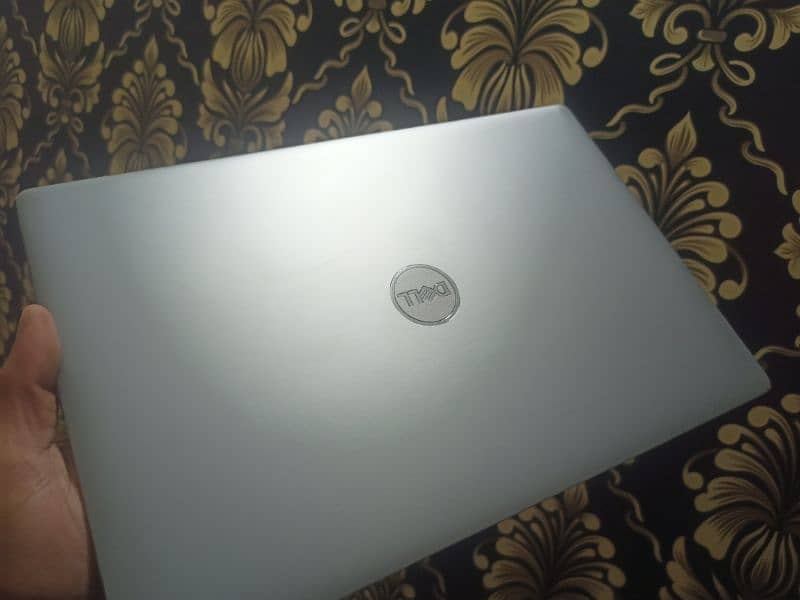 Dell i5 10th gen 32Gb ram 512Gb SSD 16Gb graphics 5h batry FHD IPS BLT 0