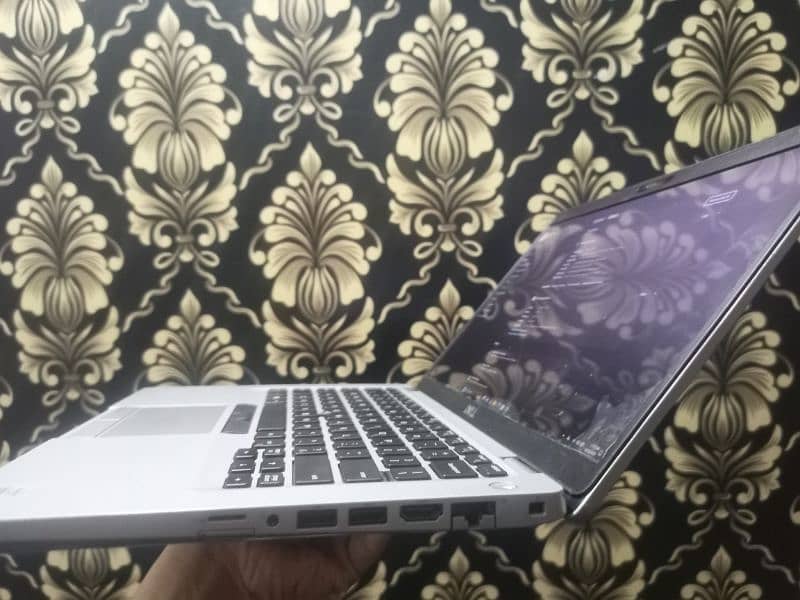 Dell i5 10th gen 32Gb ram 512Gb SSD 16Gb graphics 5h batry FHD IPS BLT 2