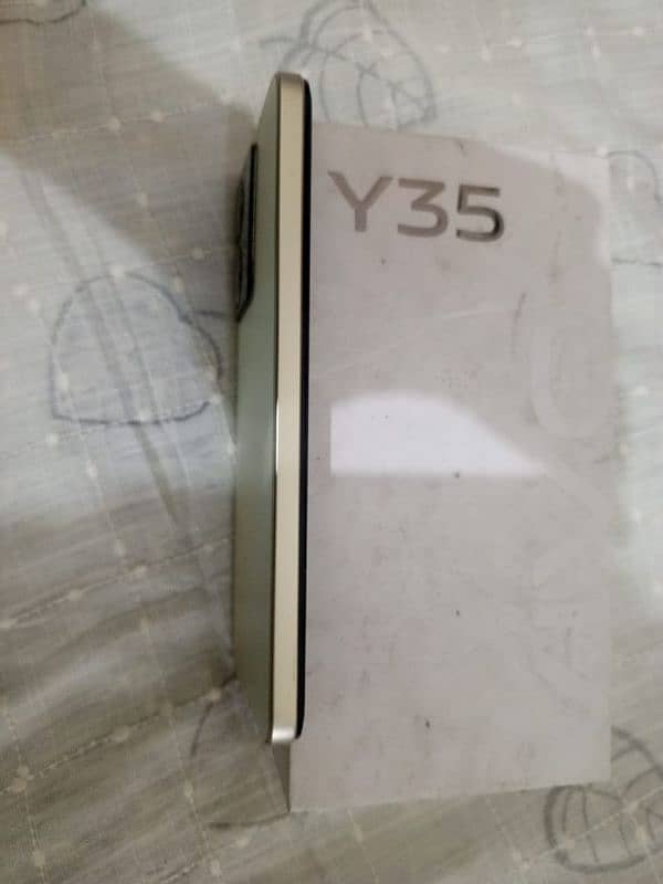 Vivo Y35 0
