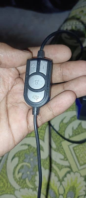 almost new Head phones 4