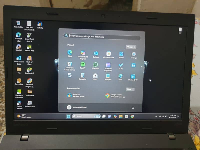 Best laptop for gaming or professional work its lenovo thinkpad 0