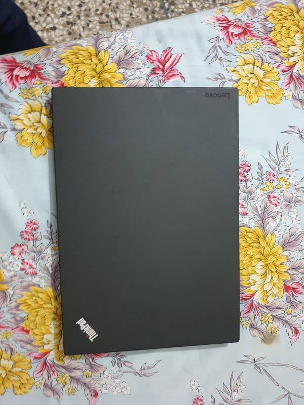Best laptop for gaming or professional work its lenovo thinkpad 4