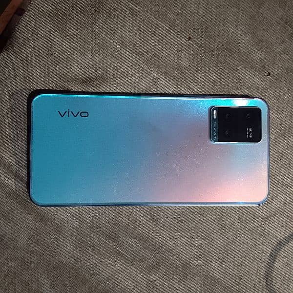 Vivo Y33s 8 - 128gb with Box and Charger 5