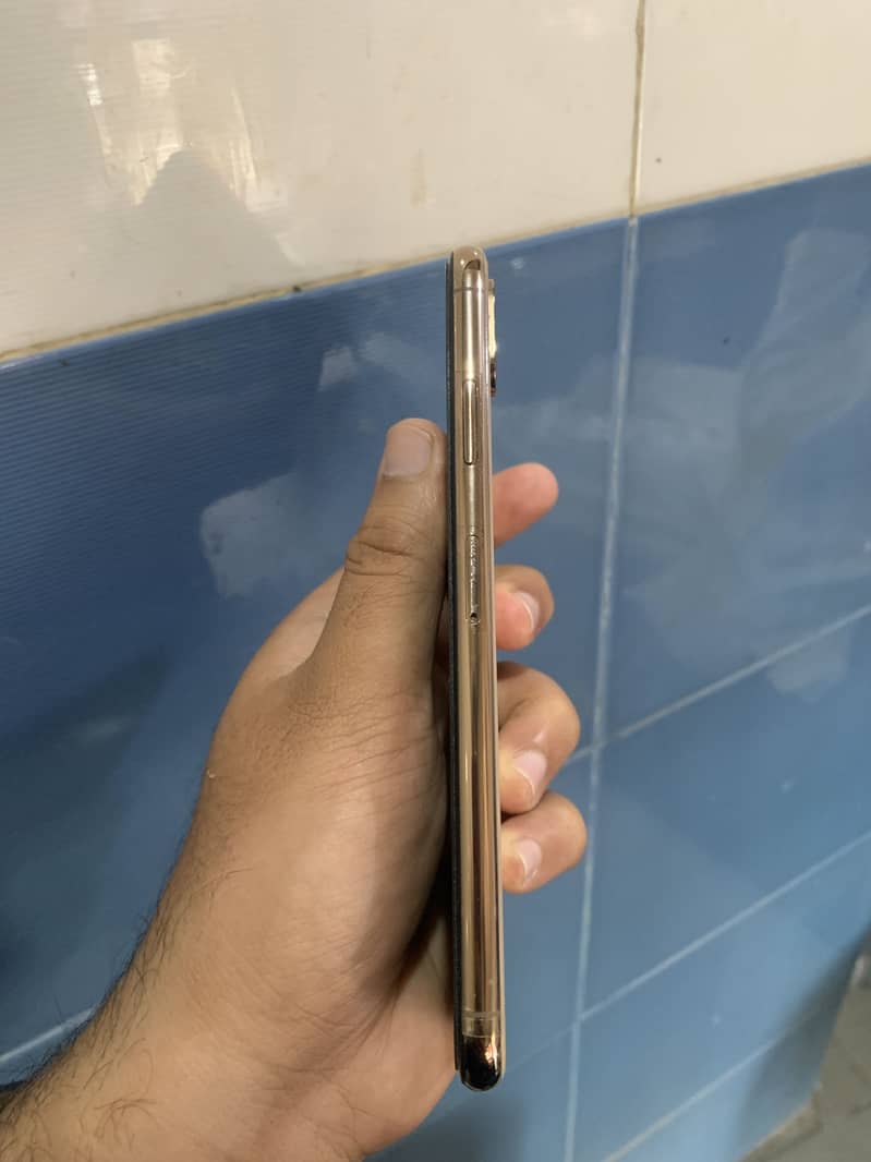 Xs Max 256 dual pta Gold 10/10 first hand ladies used phone health 80 2
