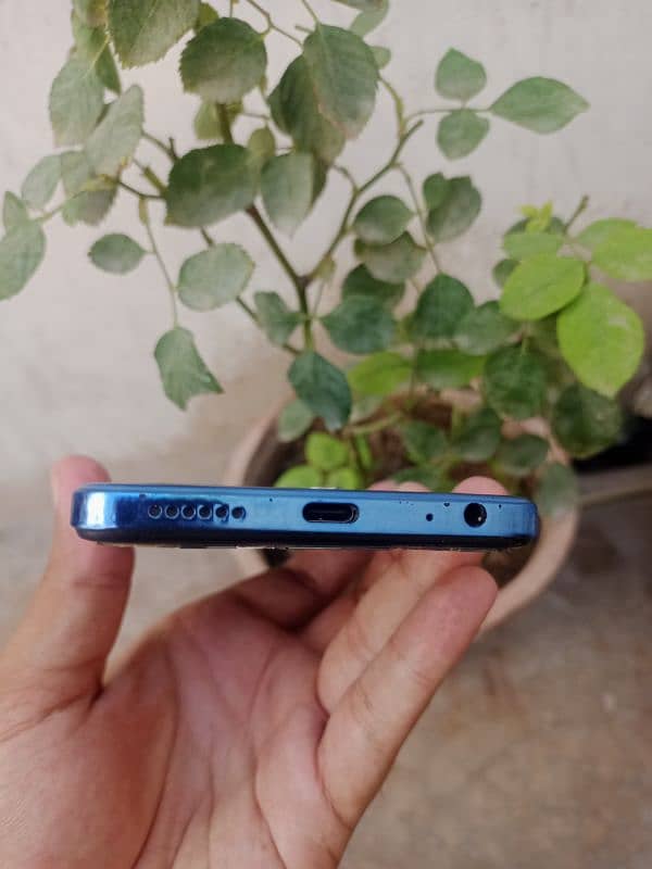 Tecno spark 10c 4+4/128 sealed 100% 1
