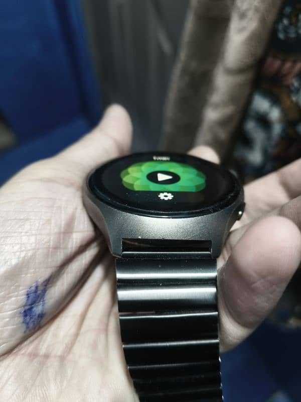 came from abroad,lush condition, with original box and 2 straps, 14