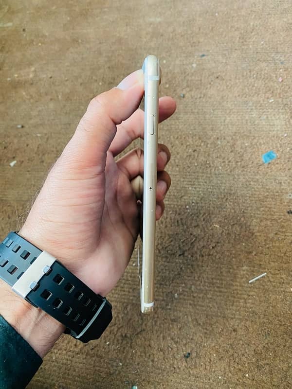 IPhone 7  plus pta approved contract 03421840518 3