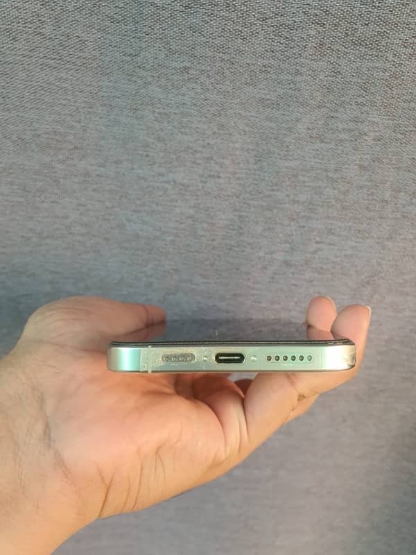15 pro max 256GB - jv - with box 1