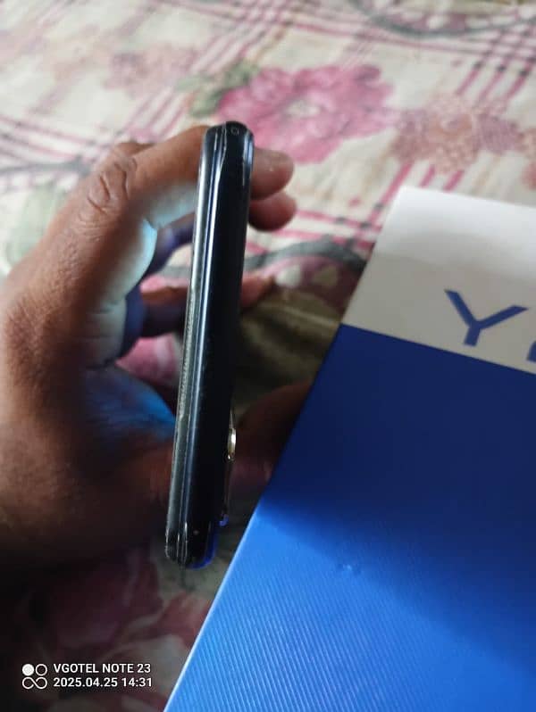 vivo y20 4/64 2ith box 2