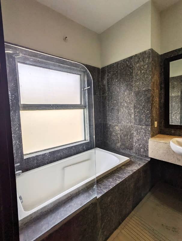 01 Kanal Brand New Beautiful independent House Available For Rent in Defence Raya Phase 6, Lahore Cantt. 11