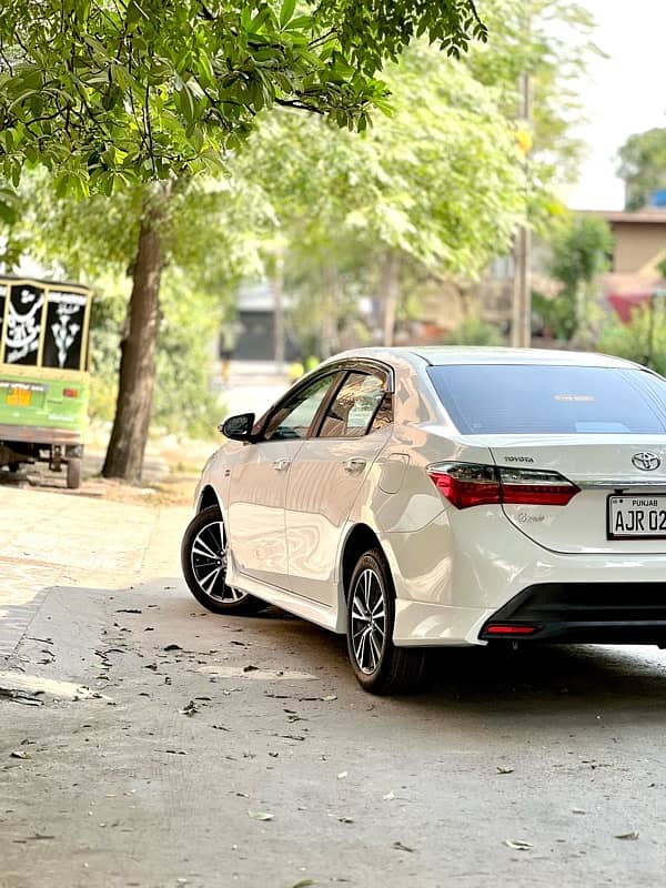 Toyota Altis Grande 2022 B to B genuine 5