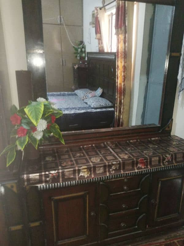 dressing table 1