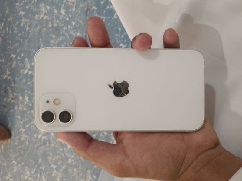 iphone 12 non pta white colour 10by9.5 coundion All okay ha 0