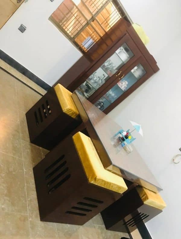 modern dinning table for sell 0