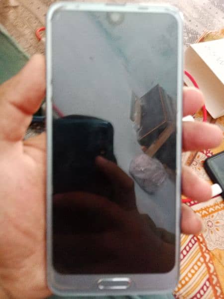 Sharp Aquos r2 1