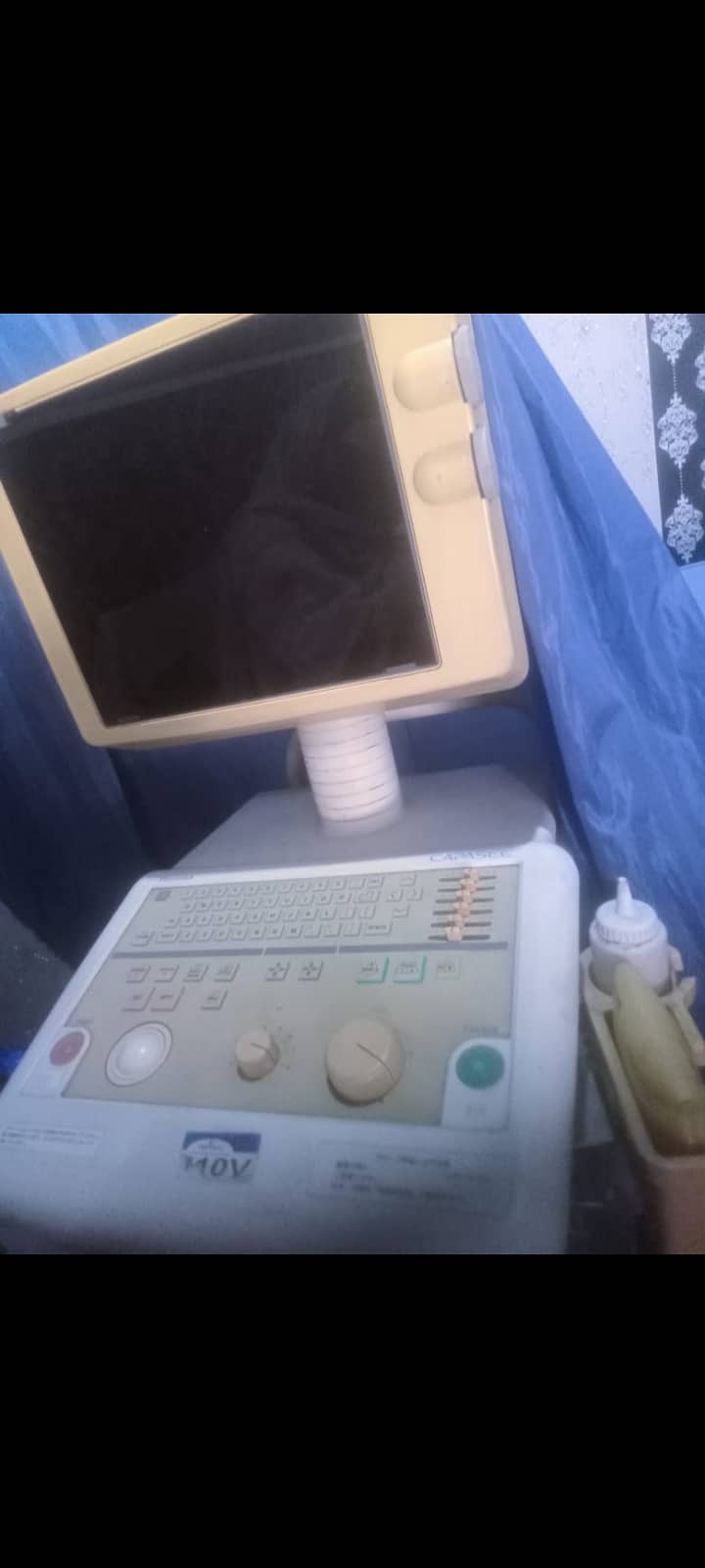 Foreign used Toshiba Capasii 110v ultrasound machine in good condition 2