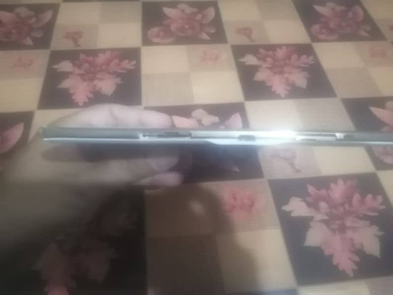 Samsung tab t805 available for sell in cheap price 1
