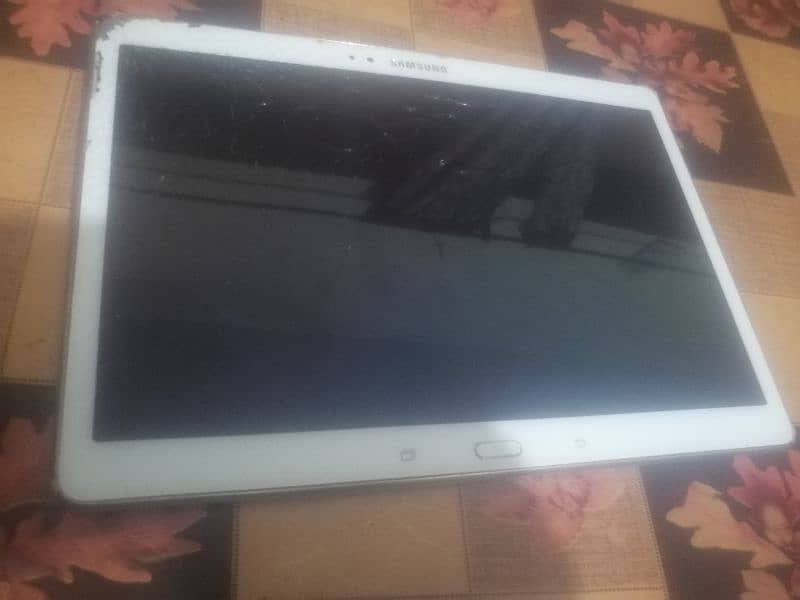 Samsung tab t805 available for sell in cheap price 8