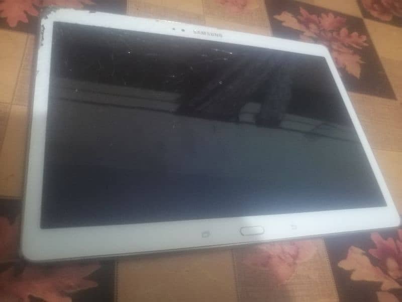 Samsung tab t805 available for sell in cheap price 9