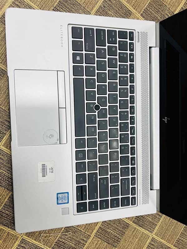 HP 840 G5 Touch 0