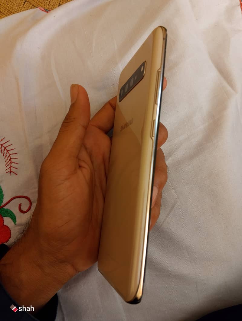 Samsung Mobile S10 5G 0