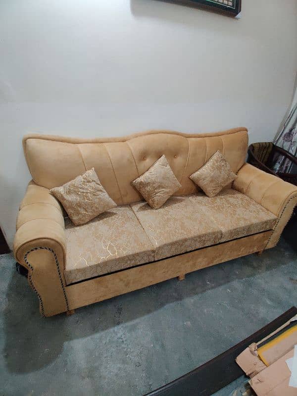 Sofa for sale 5
