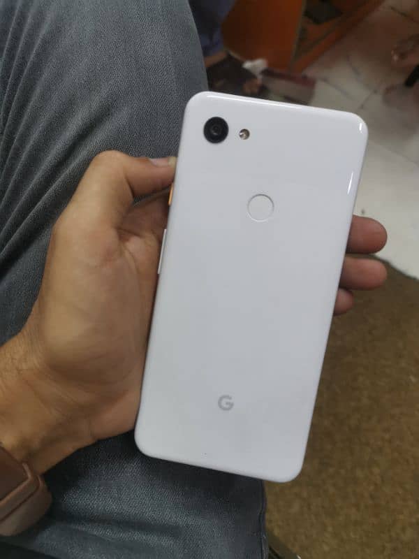 Google pixel 3a XL available in New condition 4gb 64gb Pta approved 4