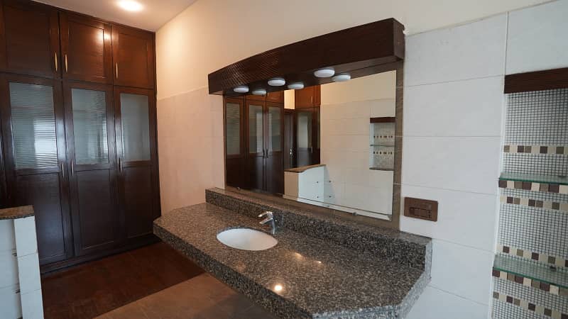1 Kanal Modern Bangalow For RENT In DHA Lahore Phase 5 Near PENTA SQUARE MALL 16