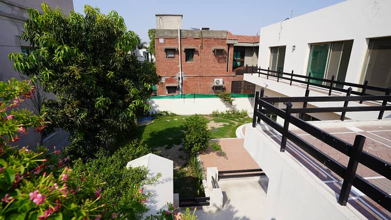 1 Kanal Modern Bangalow For RENT In DHA Lahore Phase 5 Near PENTA SQUARE MALL 17