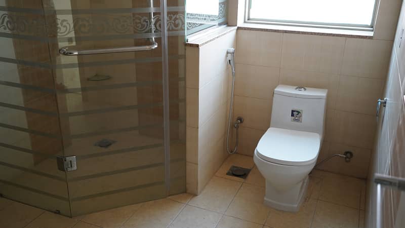 1 Kanal Modern Bangalow For RENT In DHA Lahore Phase 5 Near PENTA SQUARE MALL 39