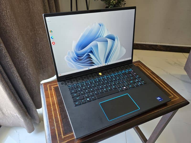 Dell Alienware M16 R2 almost new 0