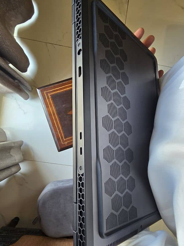 Dell Alienware M16 R2 almost new 5