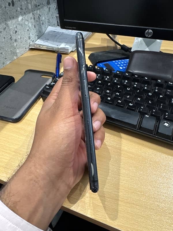 iPhone 7 Plus 256gb pta approved 1