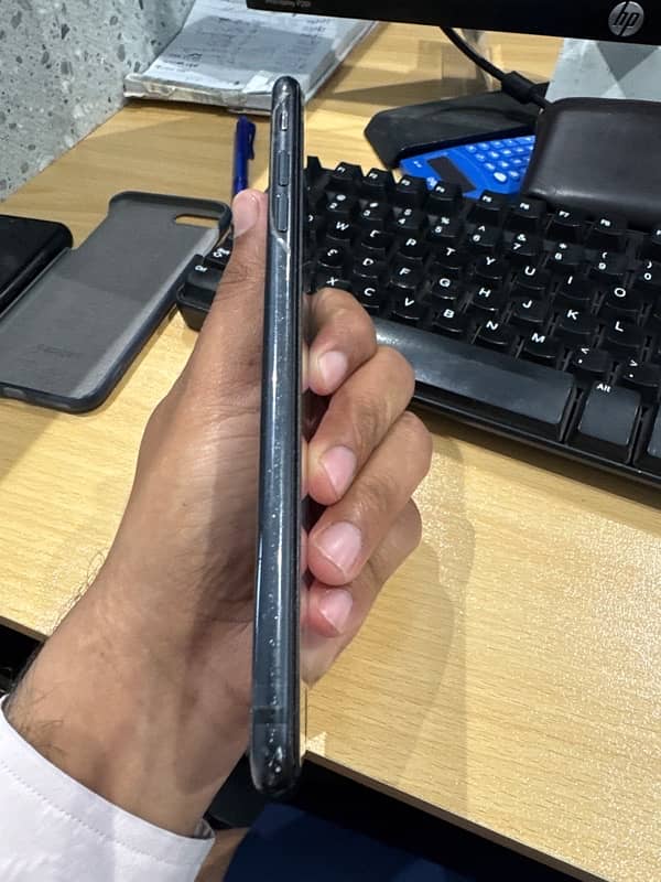 iPhone 7 Plus 256gb pta approved 3