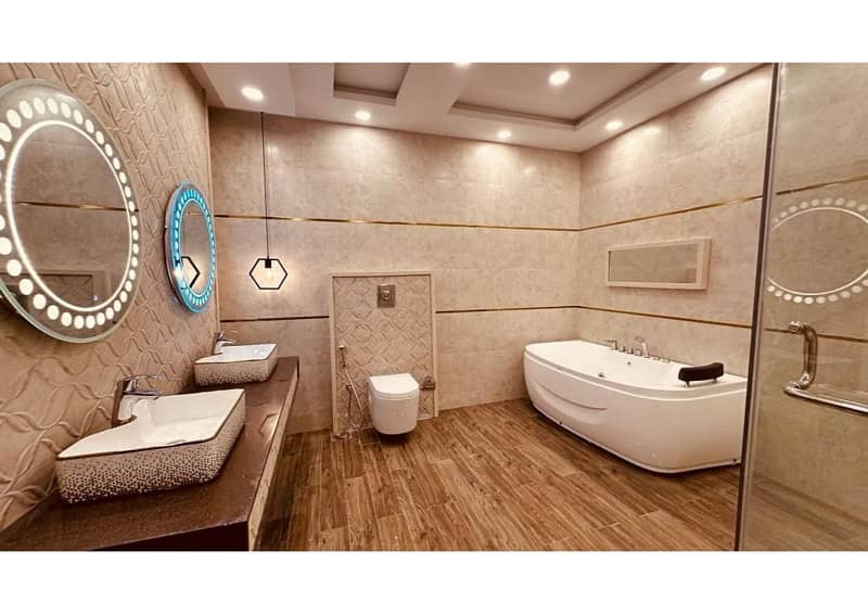 UPPER-PORTION 1-KANAL 3-Bed attach Bath PHASE-6 DHA LAHORE 3