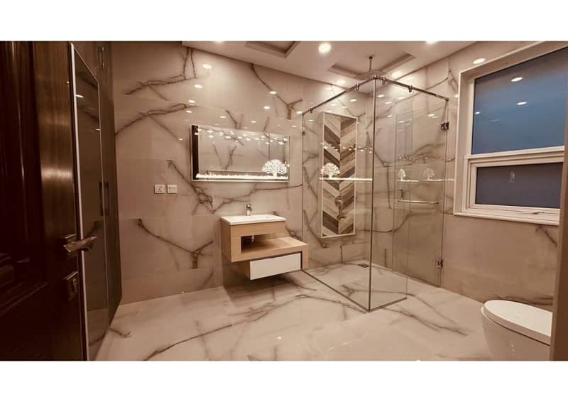 UPPER-PORTION 1-KANAL 3-Bed attach Bath PHASE-6 DHA LAHORE 6