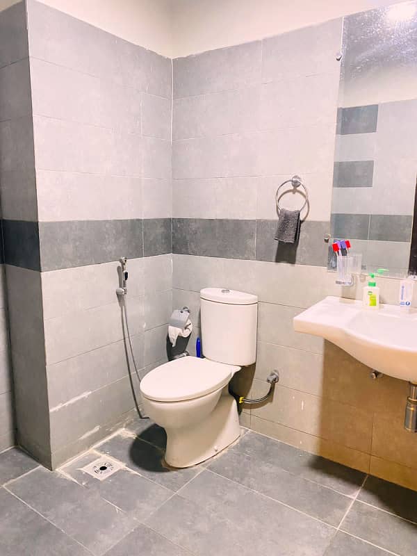 10 Marla 3 Bedrooms Apartment Available For Sale In Sector F Askari 10 Lahore Cantt 10