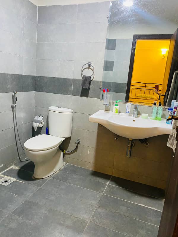 10 Marla 3 Bedrooms Apartment Available For Sale In Sector F Askari 10 Lahore Cantt 24