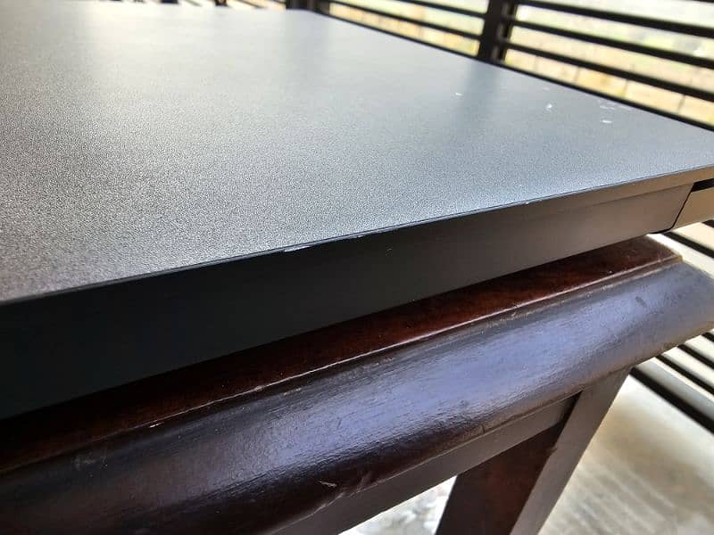 Razer Blade Pro 17 (mid 2021) for Sale 4