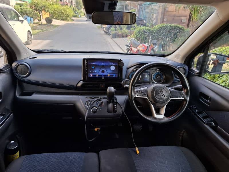 Mitsubishi Ek X 2020 17