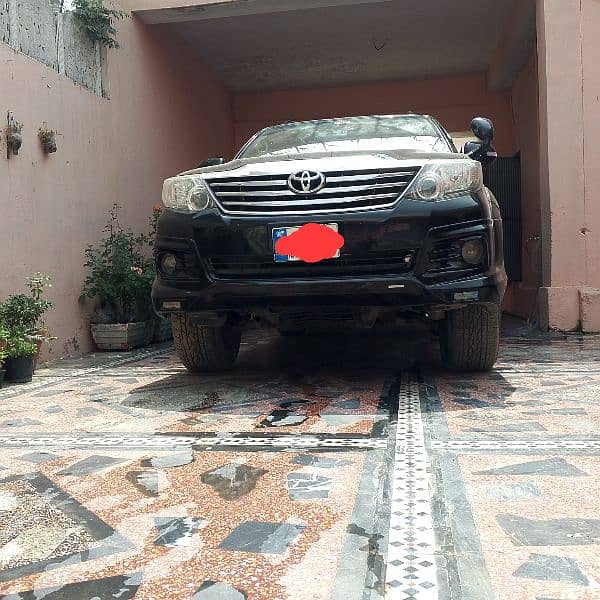 Toyota Fortuner 2013 0