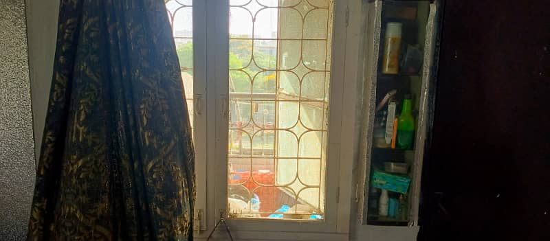 20000. ladies furnished sharing rooms. Park facing westopen. available for rent 4 floor gulshan block 16. erum centre iftikhar estate 7