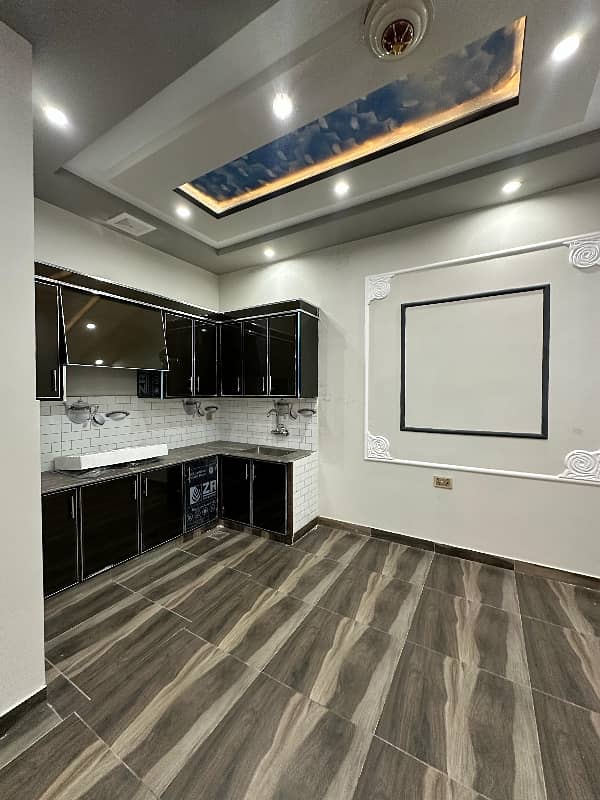Prime Location 5 Marla House Is Available In Royal Palm City - Block A 8