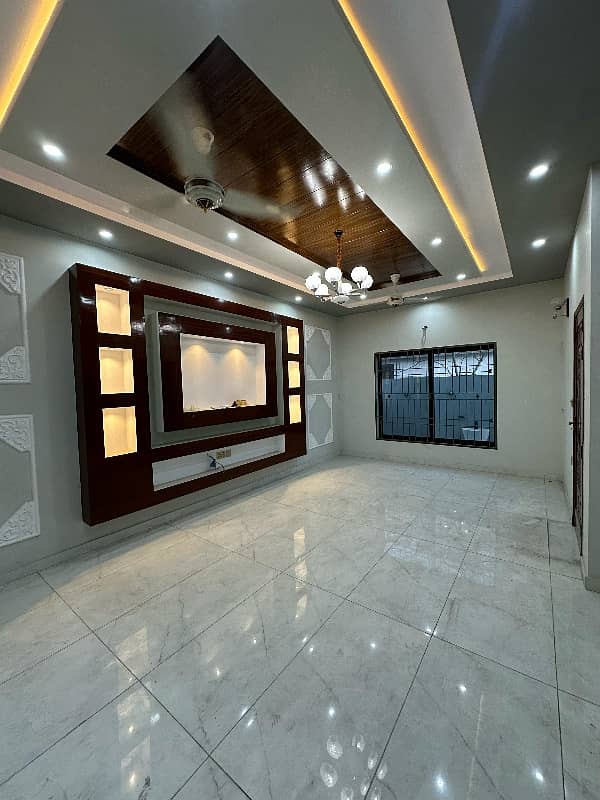 Prime Location 5 Marla House Is Available In Royal Palm City - Block A 13