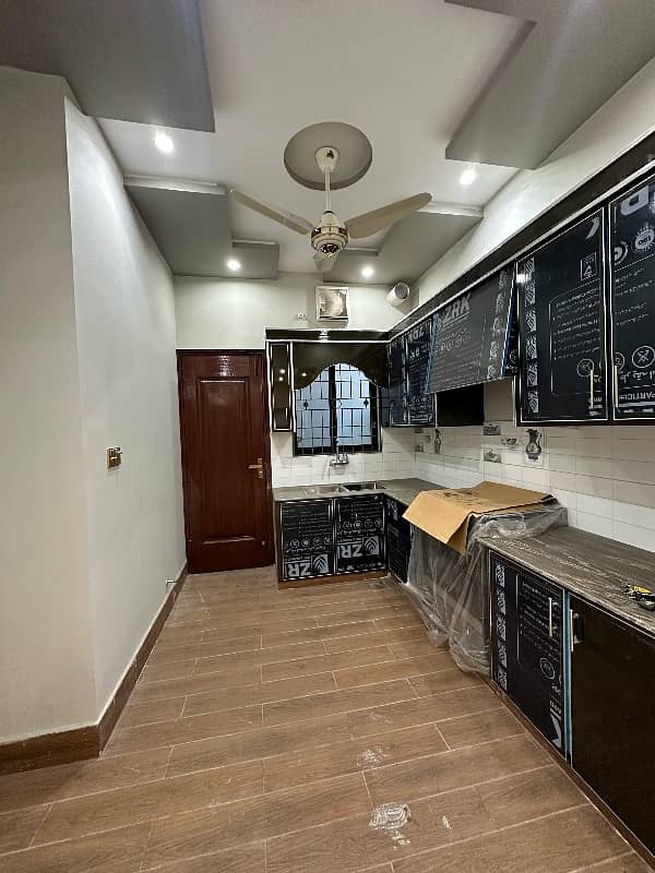Prime Location 5 Marla House Is Available In Royal Palm City - Block A 14